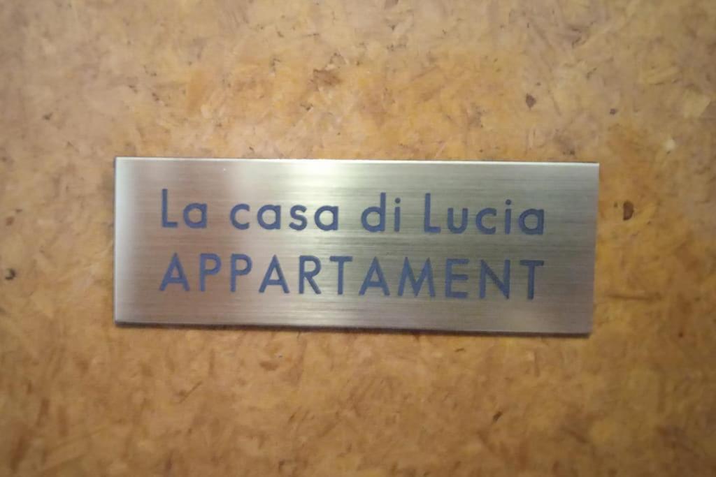 La Casa Di Lucia Appartamento Novara Buitenkant foto